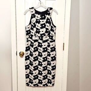 Adrianna Papell Black and White Floral Dress size 10